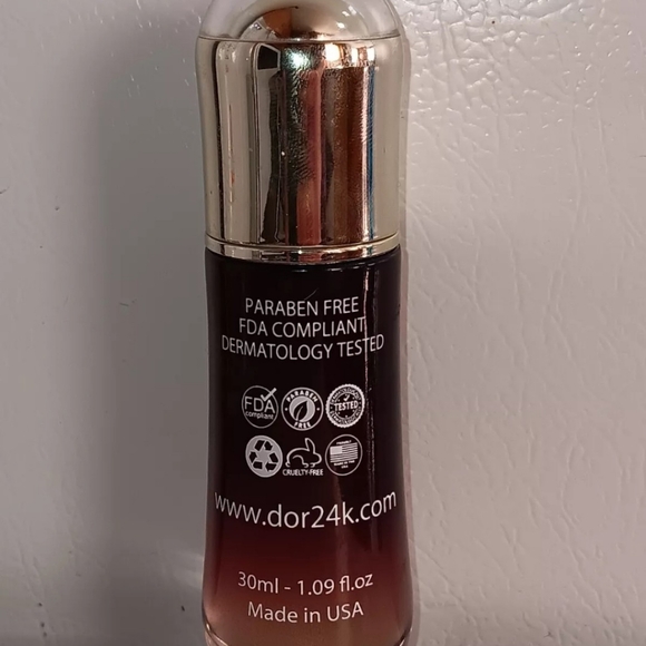 AUTHENTIC D'or 24 K 1.09oz Prestige Neck and Décolleté Serum - Picture 2 of 2